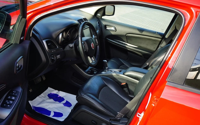 Fiat Freemont cena 57900 przebieg: 144000, rok produkcji 2015 z Mysłowice małe 667